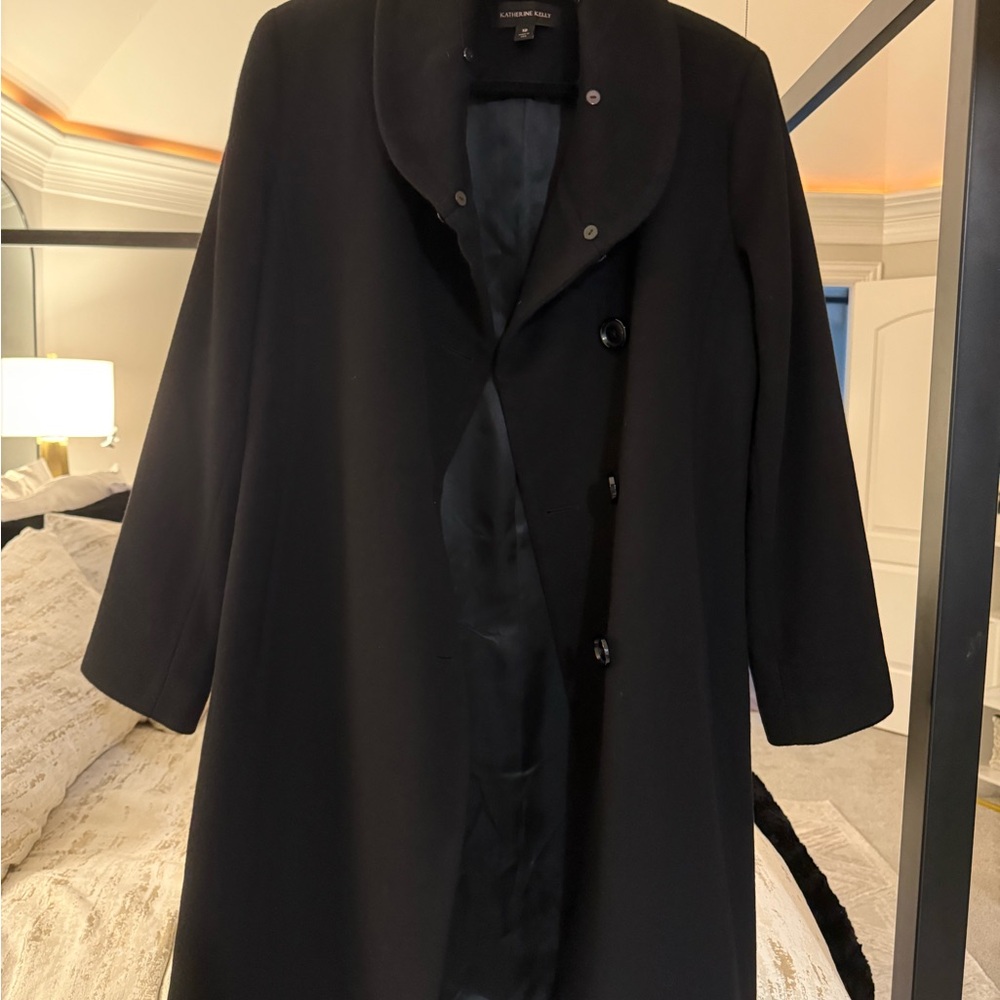 Elegant Black Trench Coat by London Fog